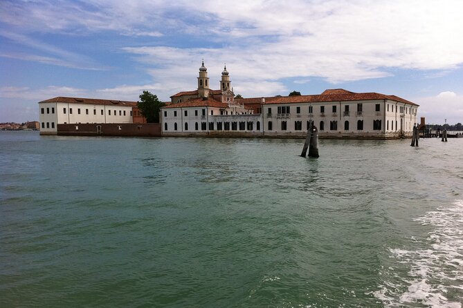 Tour to the islands of San Servolo and San Lazzaro degli Armeni - Weather, timing, and the strict cancellation rule