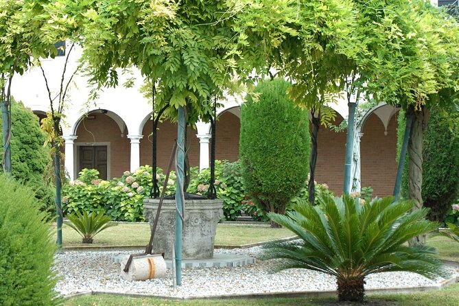 Tour to the islands of San Servolo and San Lazzaro degli Armeni - Meeting at Riva degli Schiavoni