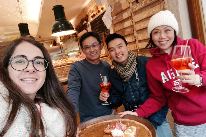 Venetian Cicchetti Street Food and Sightseeing Walking Tour - Why food is the best way to read Venice