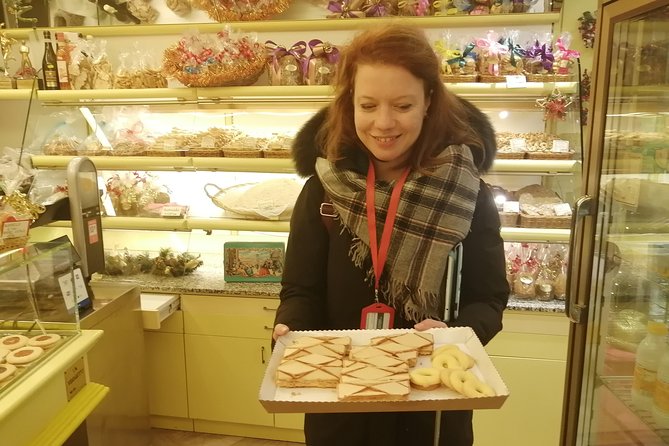 Venetian Cicchetti Street Food and Sightseeing Walking Tour - Bacari stops and the cicchetti tasting