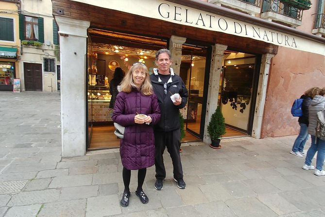 Venetian Cicchetti Street Food and Sightseeing Walking Tour - What the guides add to the walk