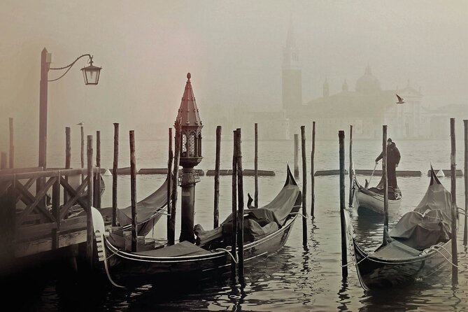 Venezia Walking Tour with Audio and Written Guide by a Local - The Grand Canal is the route’s central water view