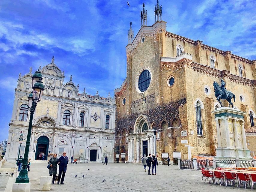 Venice: 1.5-Hour Walking Tour - Timing, group size, and language choices