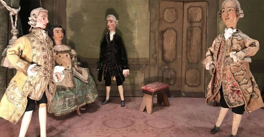 Venice: 2-Hour Masks & Puppets Tour for Children - The puppet theatre and the Arlecchino scene