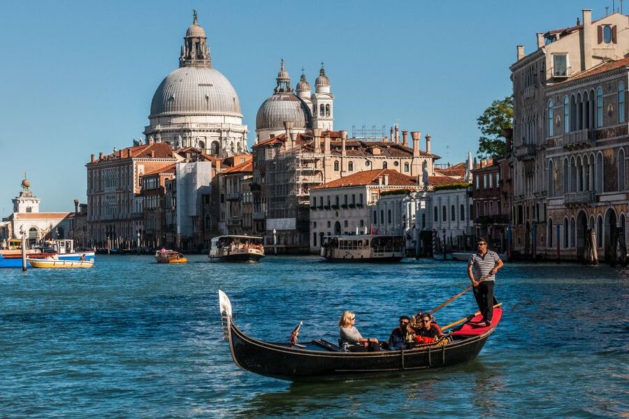 Venice: 3-Hour Private Photo-Walk - Why the private format matters in Venice