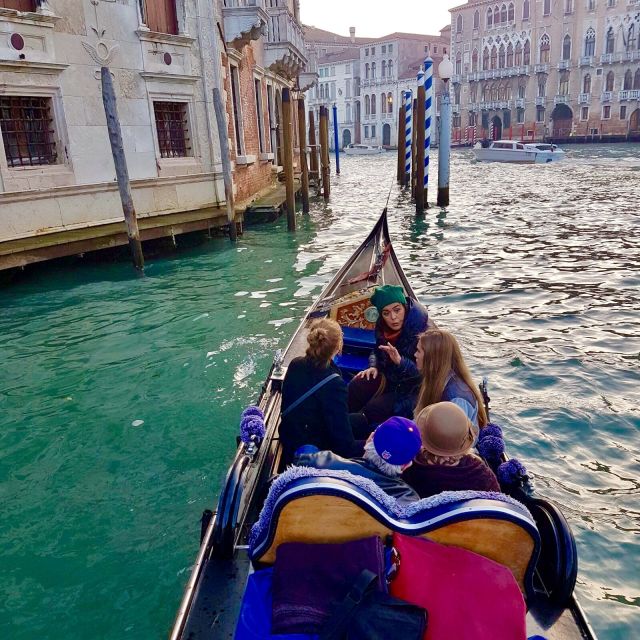 Venice: 30 min Gondola Ride on the Grand Canal with Guide - What the $163.13 Price Really Buys