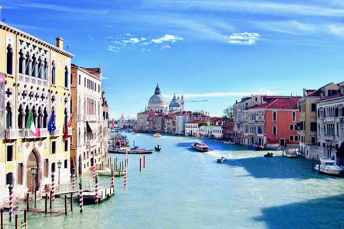 Venice: 30 min private Gondola Ride with Guide - Timing, weather, and practical planning