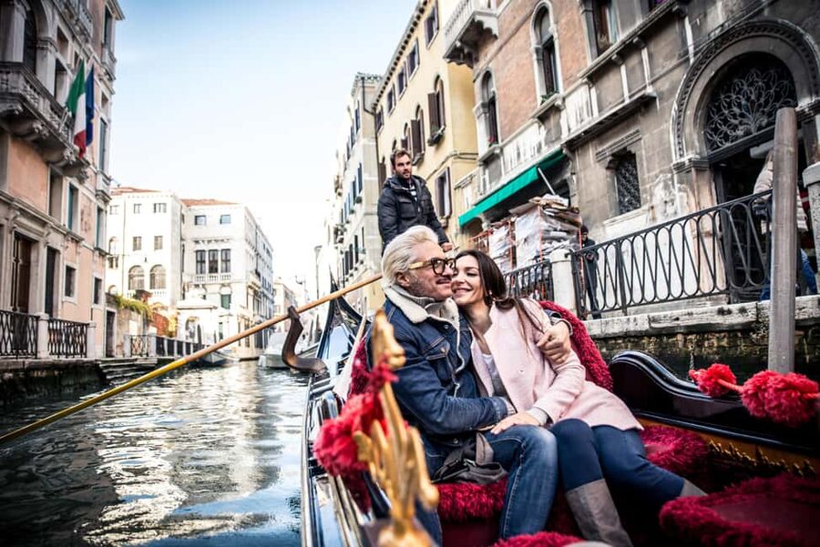 Venice: 30 minutes Enchanting Gondola Ride - What the 30 minutes really gives you