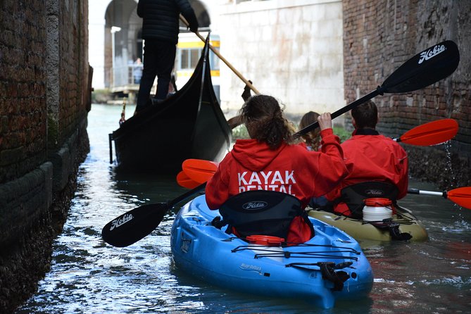 Venice: 60' Quick Kayak Tour with guide - What the $84.35 price really covers
