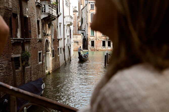 Venice Art Walking Tour with Gondola Ride - What the guides add