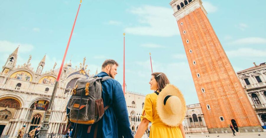 Venice: Basilica and Doge's Palace Tour with Gondola Ride - Why this pairing works in Venice