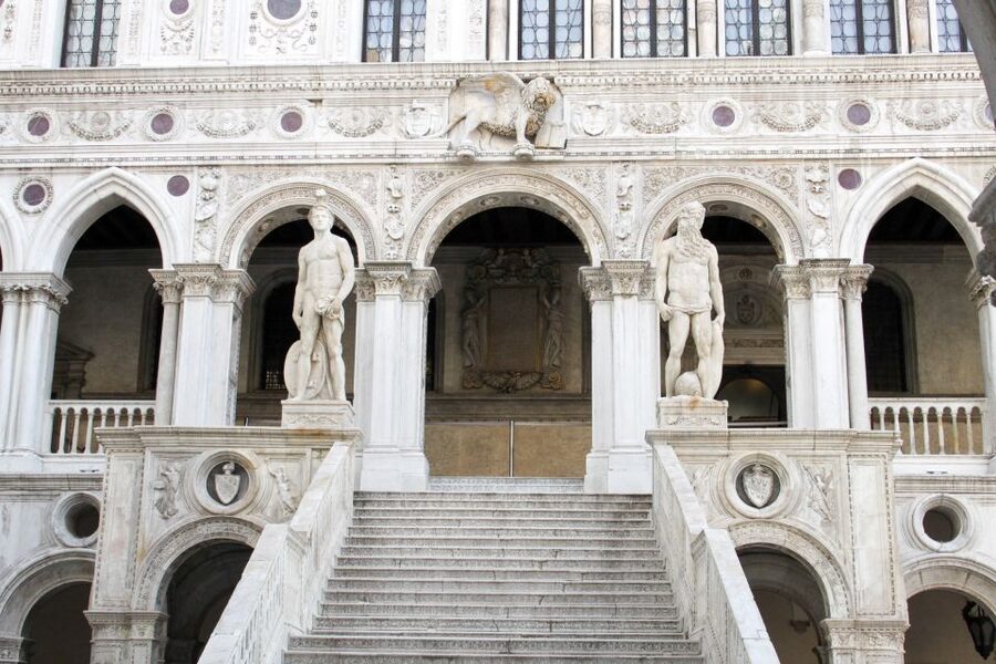 Venice: Basilica+ Doge's Palace+ Lagoon Islands-Guided Tour - What is included, and what is not