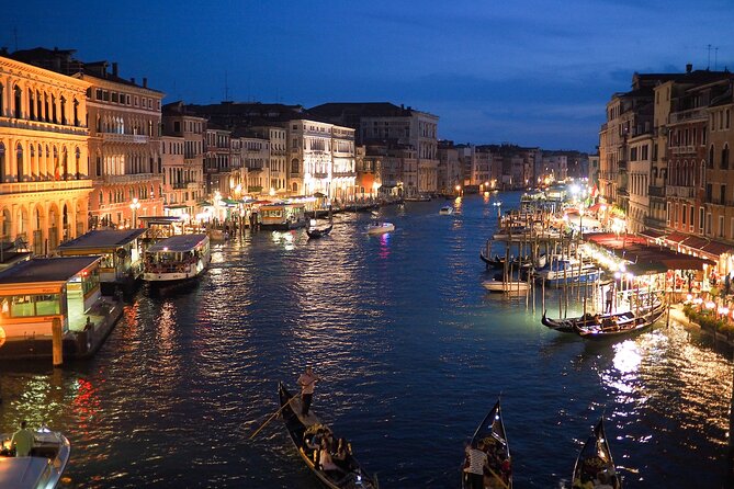 Venice by Night: Highlights & Hidden Gems Tour - Acqua Alta and a quiet bridge