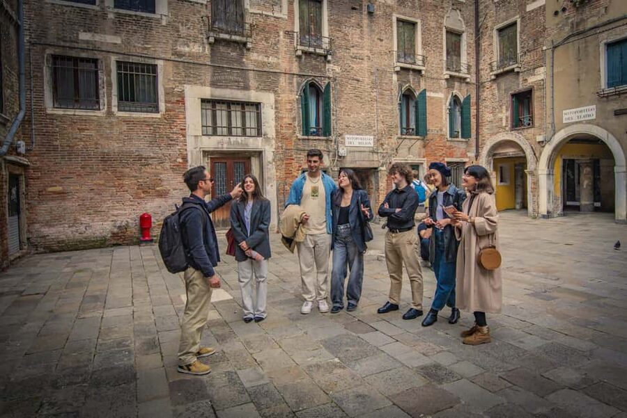 Venice: Byzantine Tour and Skip-the-Line St Mark's Basilica - Why this Venice route works well