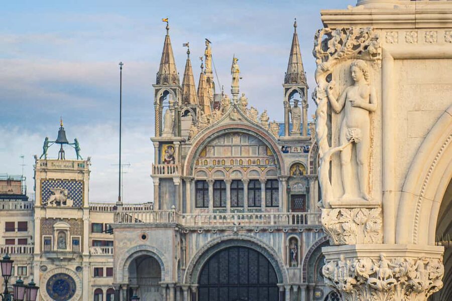 Venice: Byzantine Tour and Skip-the-Line St Mark's Basilica - Campo San Giovanni and Paolo