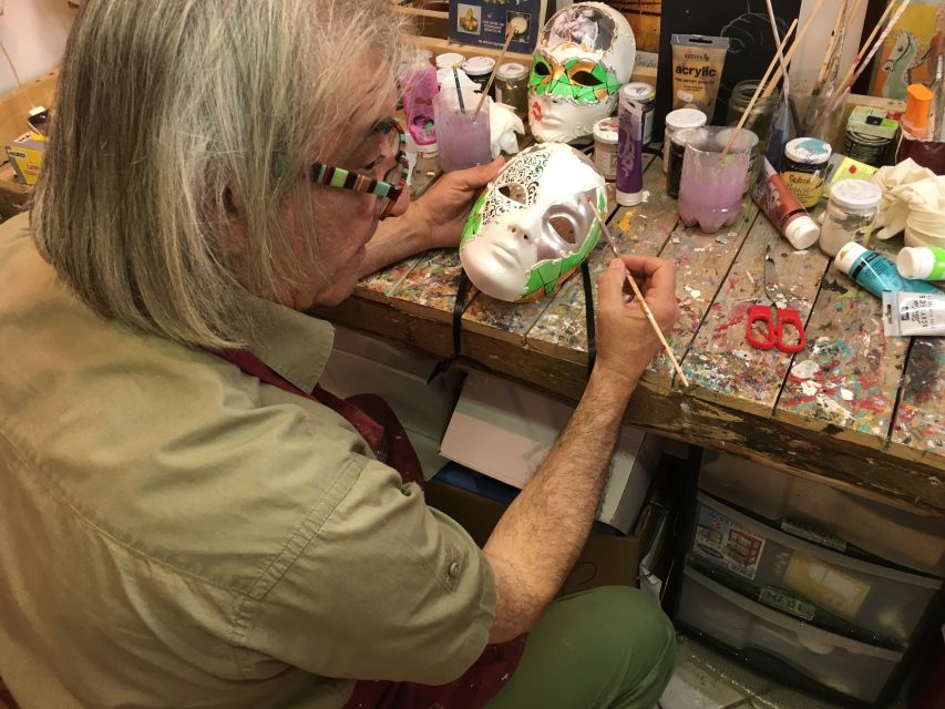 Venice: Carnival Mask Workshop - What happens during the one-hour class