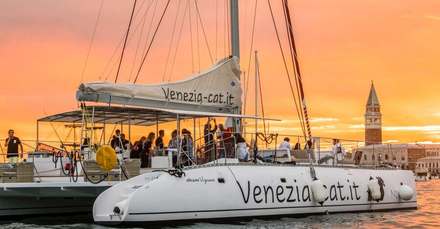 Venice: Catamaran Sunset Jazz Cruise with Aperitivo - Why Venice looks better from this catamaran