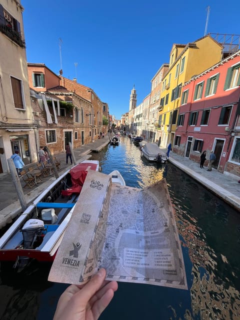 Venice City Escape: "Hunting for L'Omo dal Capelon" - Following a 5-kilometer route