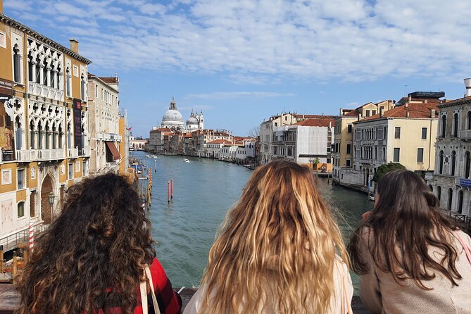 Venice City Highlights Small Group Tour with a local guide - Why this short Venice walk can be useful