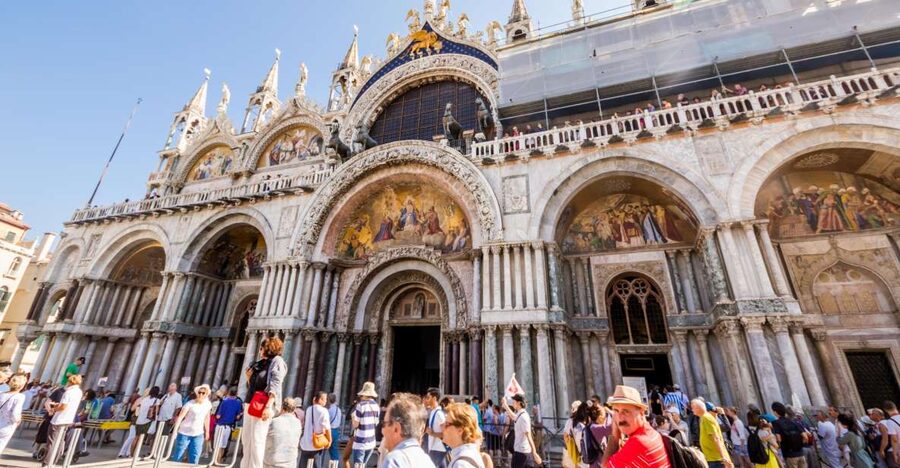 Venice: City Tour & Skip the Line for St. Mark's Basilica - Entering St. Mark’s Basilica with a separate ticket