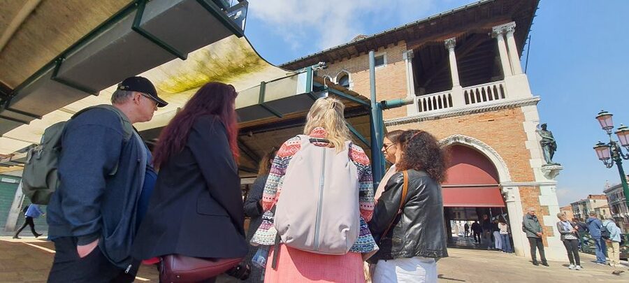 Venice: City Wonders Group Walking Tour with a Local Expert - A practical introduction to Venice on foot