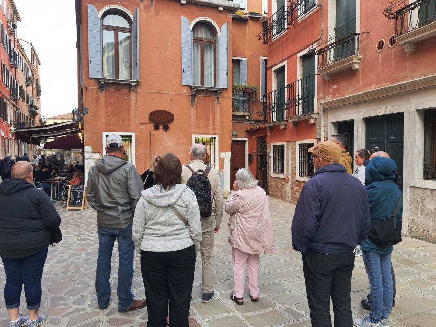 Venice: City Wonders Group Walking Tour with a Local Expert - Dorsoduro, San Pantalon, and local Venice