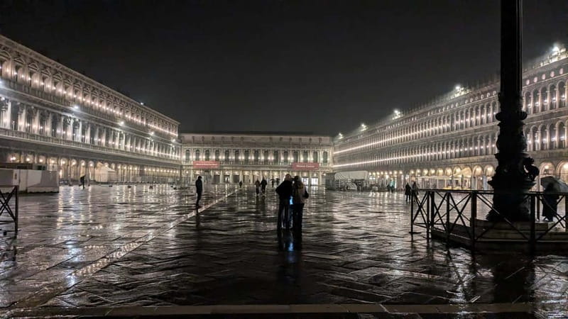 Venice: Crimes, Legends, and Mysteries Sunset Tour - Following the Rio di San Polo