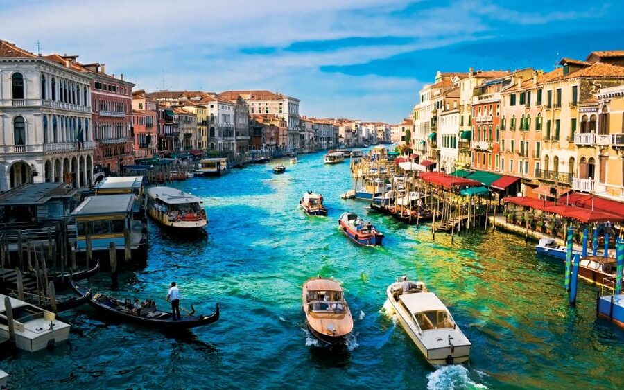 Venice: Day Excursion from Bergamo - The café stop and Venice at your own pace