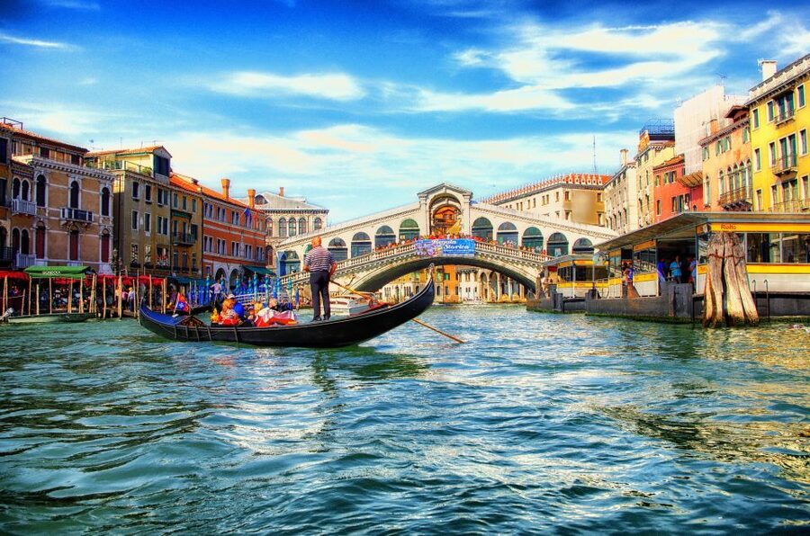 Venice: Day Excursion from Bergamo - Crossing the Venice Lagoon by boat