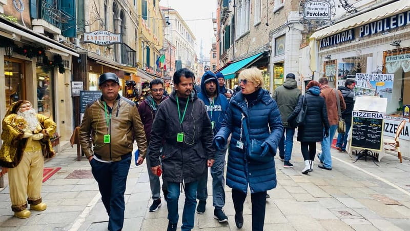Venice : Discover Venice On Hidden Gems Guided Walking Tour - Piazza San Marco, Venice’s grand opening scene