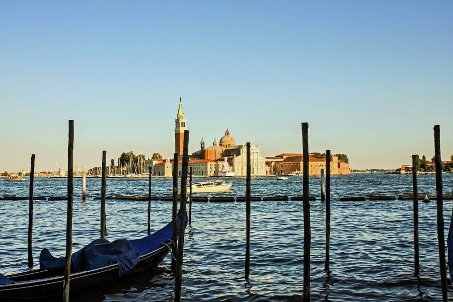 Venice: Doge's Palace and Basilica Skip-the-Line Guided Tour - Doge’s Palace and the power of Venice