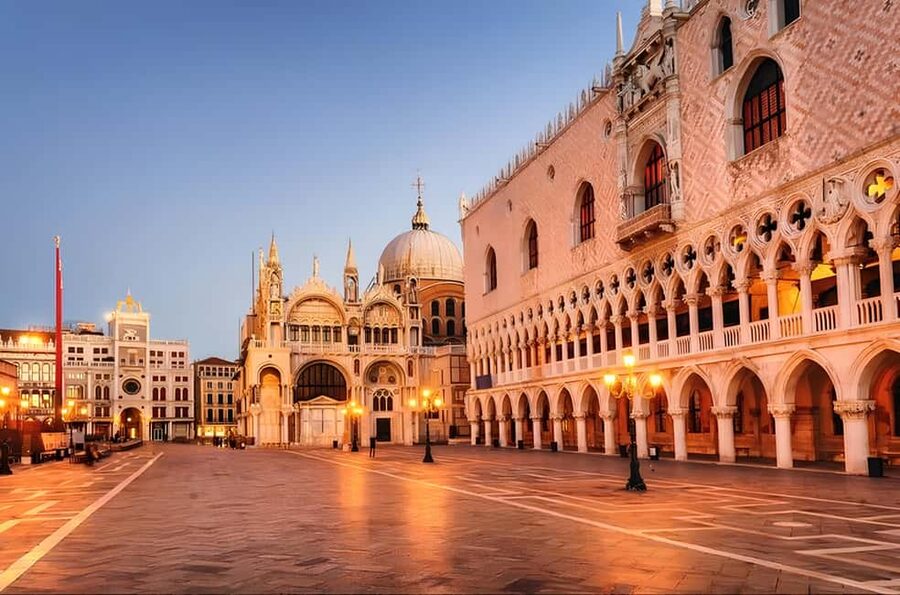 Venice Doge's Palace and St Mark's Basilica Guided Tour - Two Venetian powerhouses in one afternoon