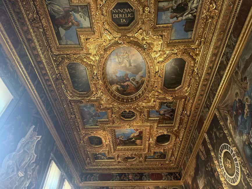 Venice Doge's Palace and St Mark's Basilica Guided Tour - The first-floor museum, horses, and terrace question