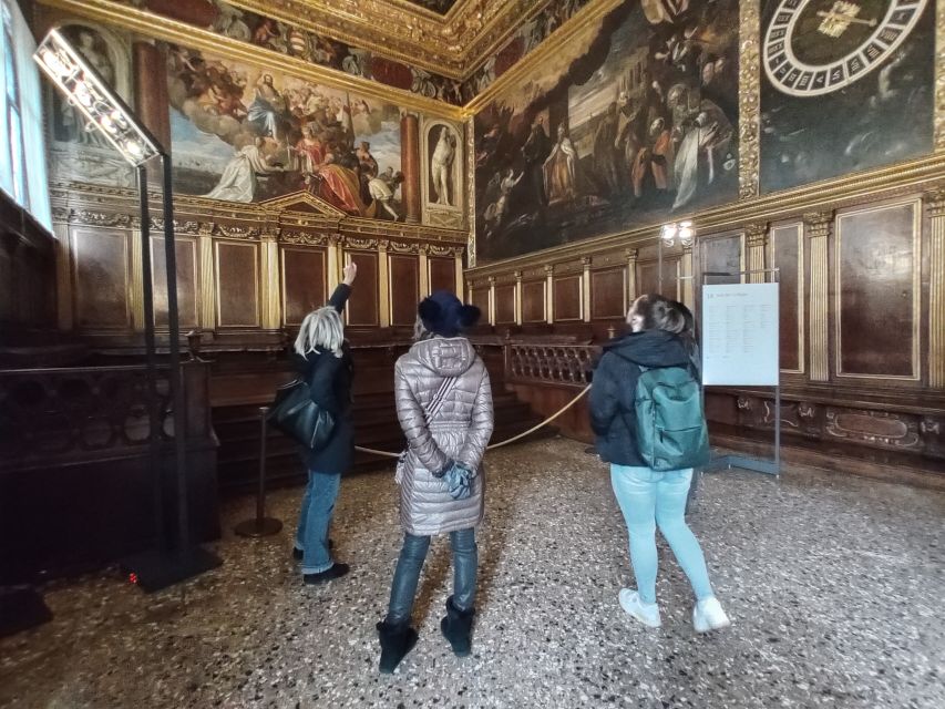 Venice: Doge's Palace Guided Tour with Optional Gondola Ride - Entering Doge’s Palace with reserved priority access