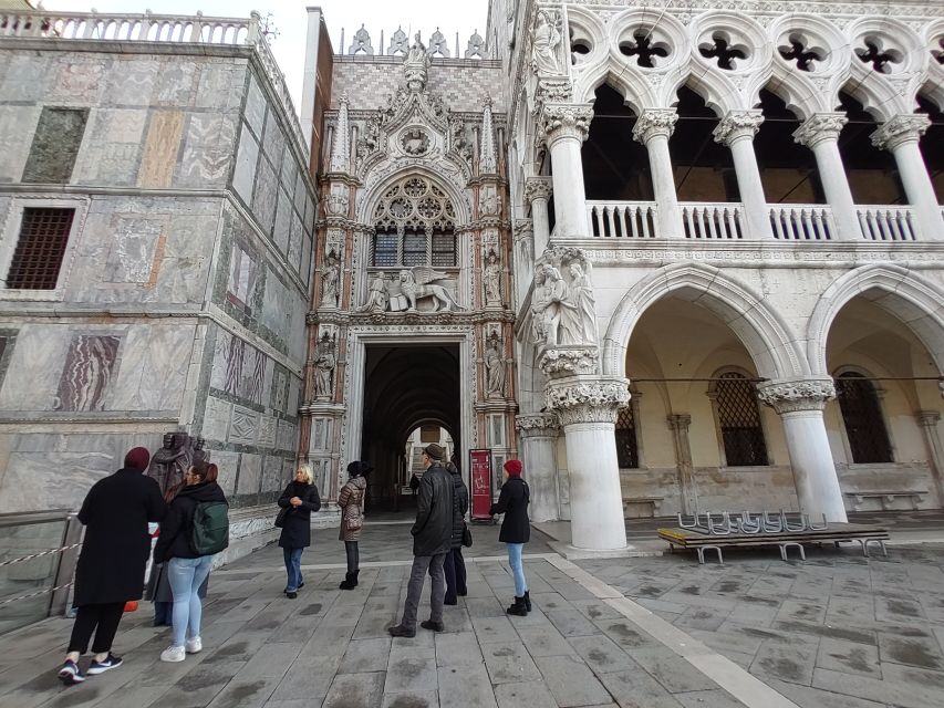 Venice: Doge's Palace Guided Tour with Optional Gondola Ride - Who will enjoy this tour most?