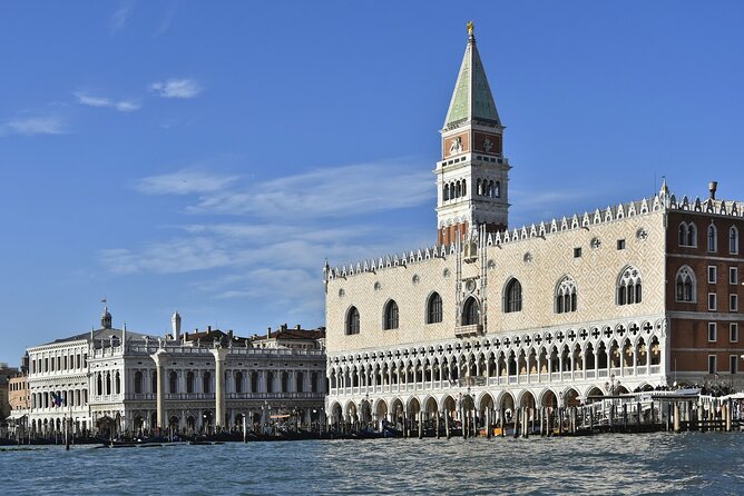 Venice: Doge's Palace Guided Tour With Tickets & Optional Gondola - The political heart of Venice