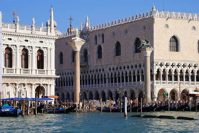 Venice: Doge's Palace Guided Tour With Tickets & Optional Gondola - Adding the 30-minute gondola ride