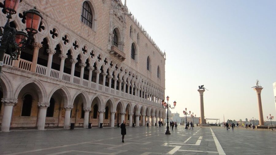 Venice: Doge's Palace Skip-the-Line Guided Tour - Key points to know before you book