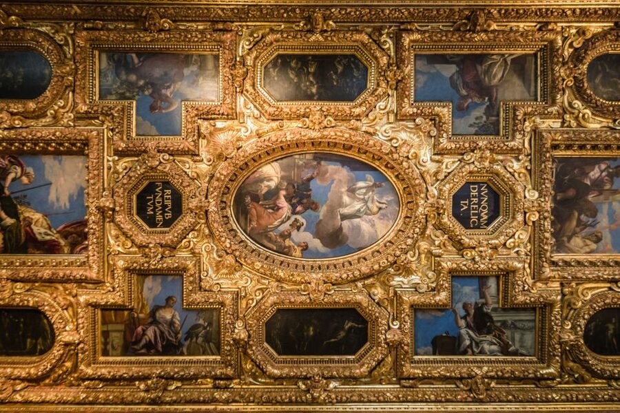 Venice: Doge's Palace Skip-the-Line Ticket with Guidebook - Who should book this experience?