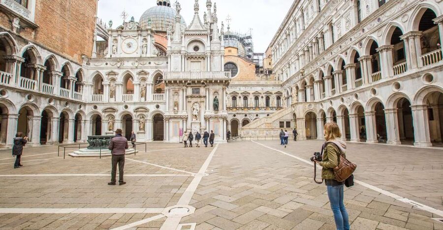Venice: Doge's Palace Skip-the-Line Tour with Prisons - Entering the palace through the grand public rooms