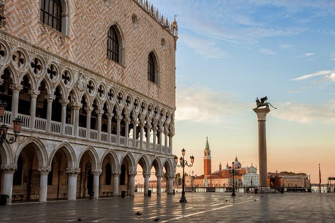Venice Doge's Palace & St. Mark's Semi-Private Tour, Max 6 People - Prisons, weapons, and the Bridge of Sighs