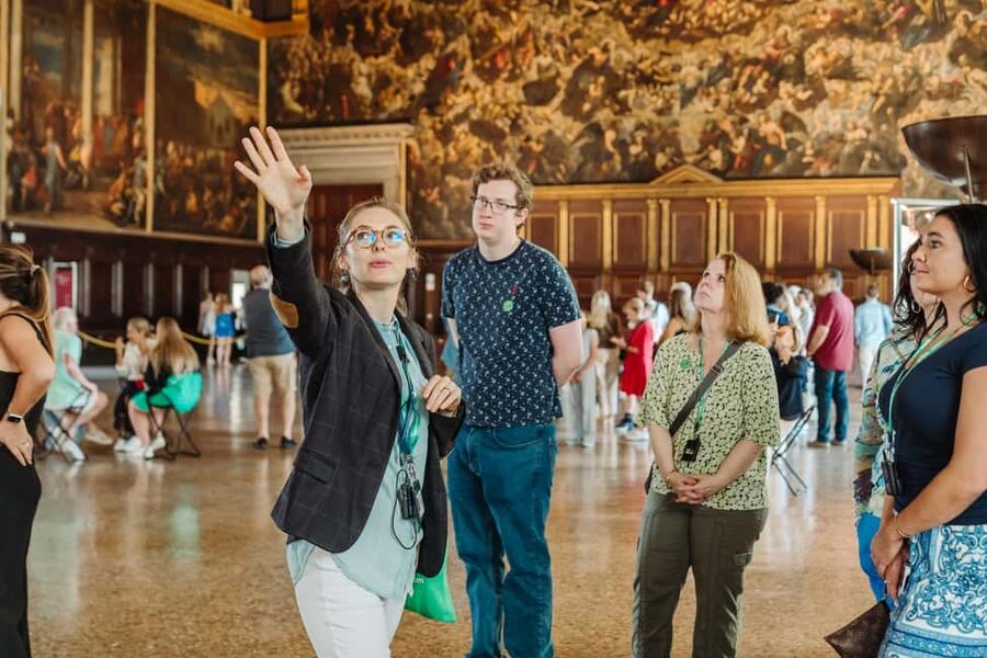 Venice: Doge's Palace & St Mark's Tour with Upgrade Option - Doge’s Palace: Venice’s government behind the gold