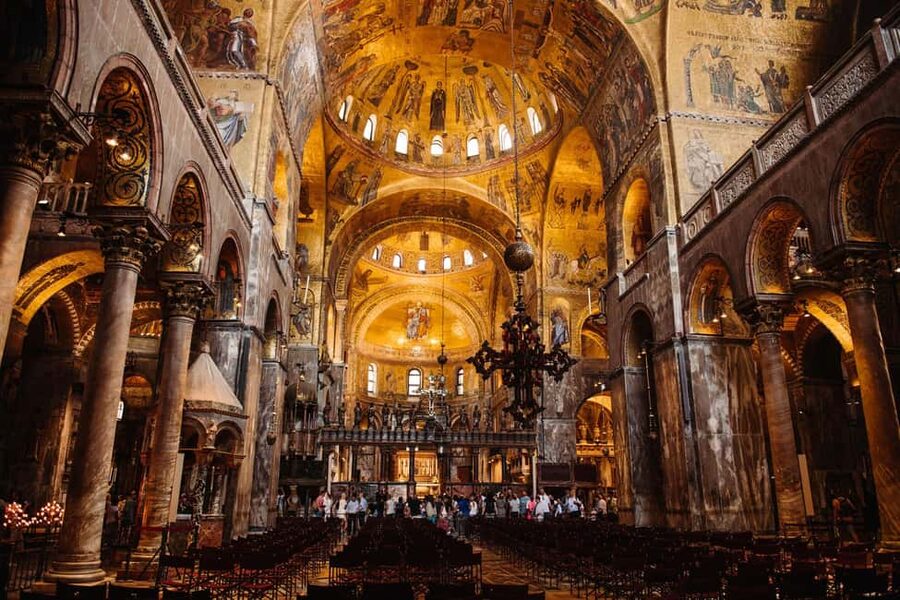 Venice: Doge's Palace & St Mark's Tour with Upgrade Option - How the guides shape the morning