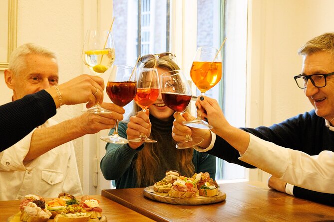 Venice Evening Food Tour: Bites, Drinks & Sit-Down Dinner - Stop three: fried bites in Campo Santi Apostoli