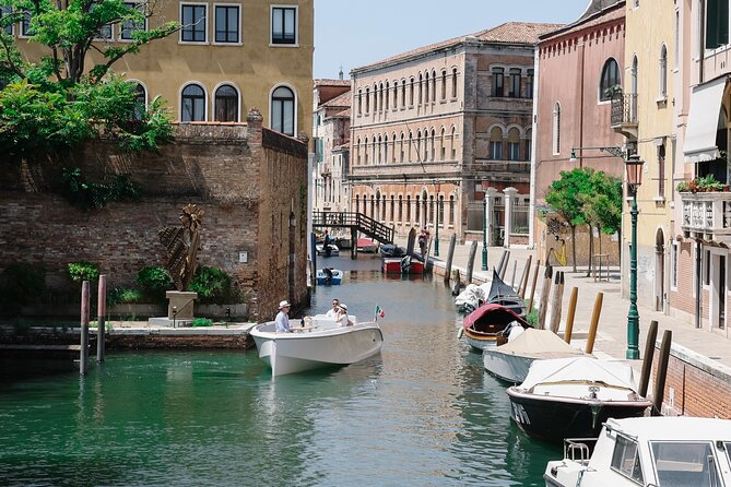 Venice: Explore Venice on Electric Boat - Why Venice looks different from an electric boat