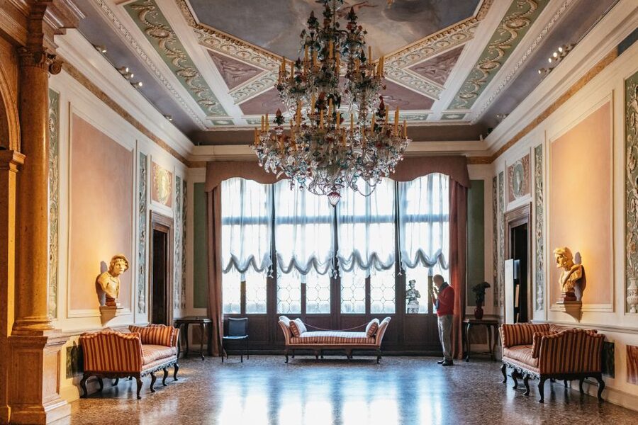 Venice: Fondazione Querini Stampalia Entry Tickets - Café, bookshop, and courtyard breaks