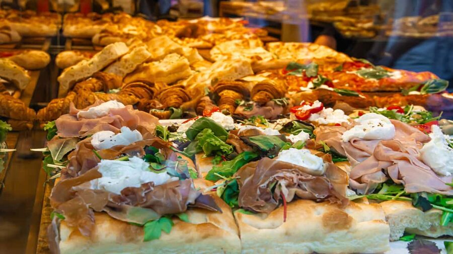 Venice: Food Tasting Tour with Cicchetti and Wine - What cicchetti means in Venice