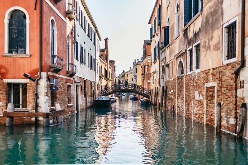 Venice: Food Tasting Tour with Cicchetti Dishes and Wine - Key details at a glance