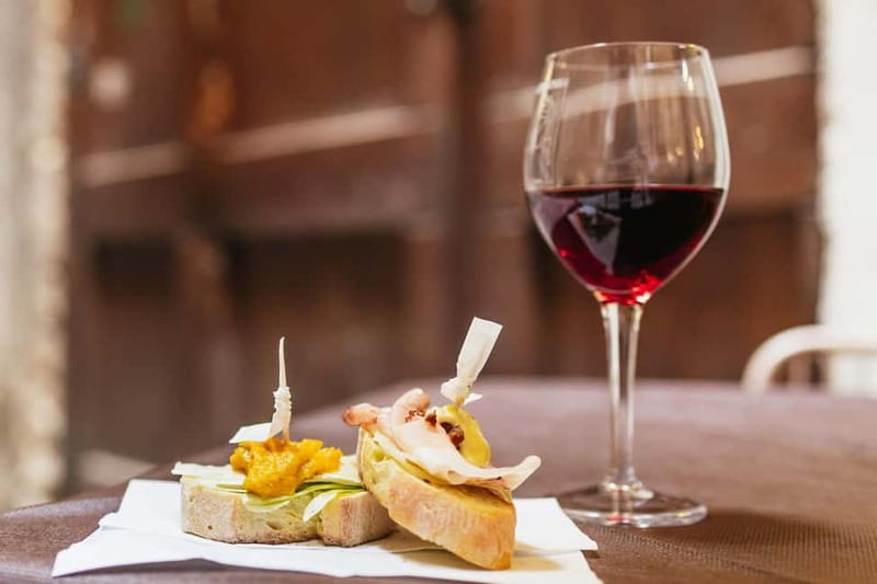 Venice: Food Tasting Tour with Cicchetti Dishes and Wine - Why Venetian cicchetti make a good introduction