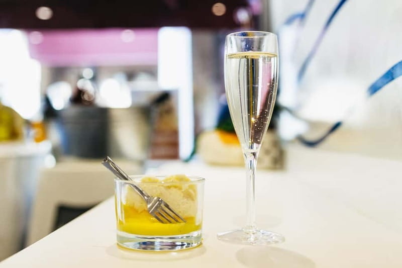 Venice: Food Tasting Tour with Cicchetti Dishes and Wine - Meat, cheese, pasta, and dessert